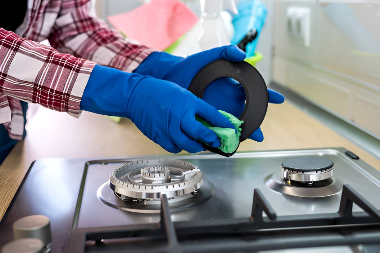 A Complete Guide to Thoroughly Cleaning Your Gas Stovetop for Optimal Performance and Shine